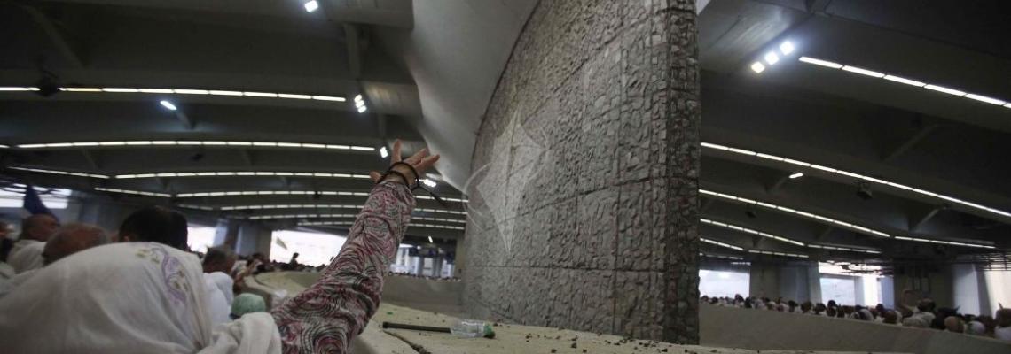 بالصور :ضيوف الرحمن يتوافدون على منى لرمي جمرة العقبةالكبرى فى أول ايام عيد الاضحى المبارك