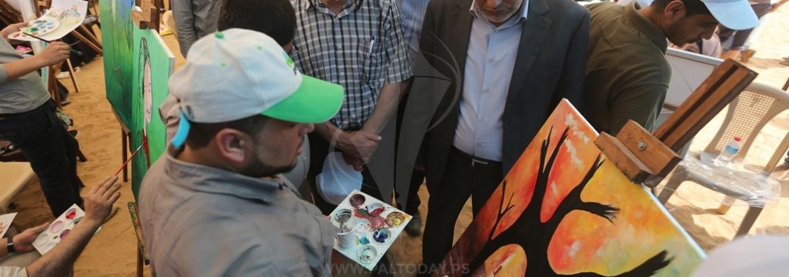 للعودة نرسم منتدى الفن التشكيلي ينظم فعالية رسم دعماً لمسيرة العودة شرق جباليا