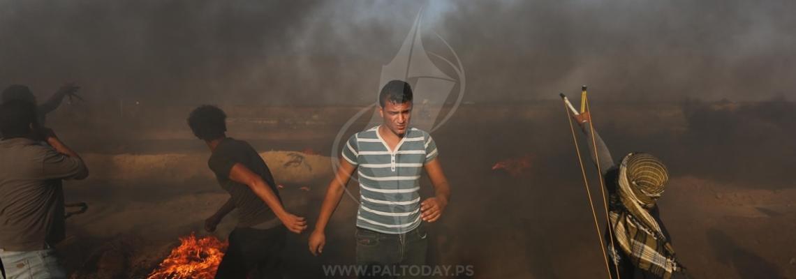 مواجهات بين الفلسطينيين وقوات الاحتلال أثناء جمعة الوفاء للطواقم الطبية والإعلامية
