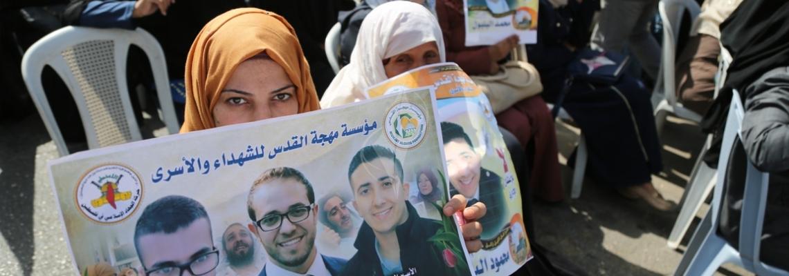 بالصور:مهجة القدس ولجنة الأسرى بغزة تنظمان مهرجان الانتصار للأسرى المضربين