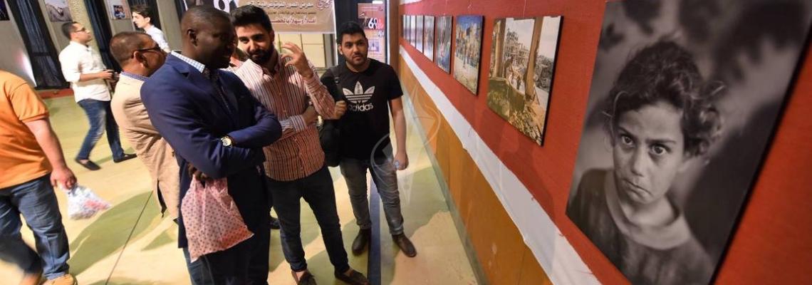بالصور : معرض فوتغرافى فى غزة يجسد حال اللاجئين بالتزامن مع ذكرى النكبة