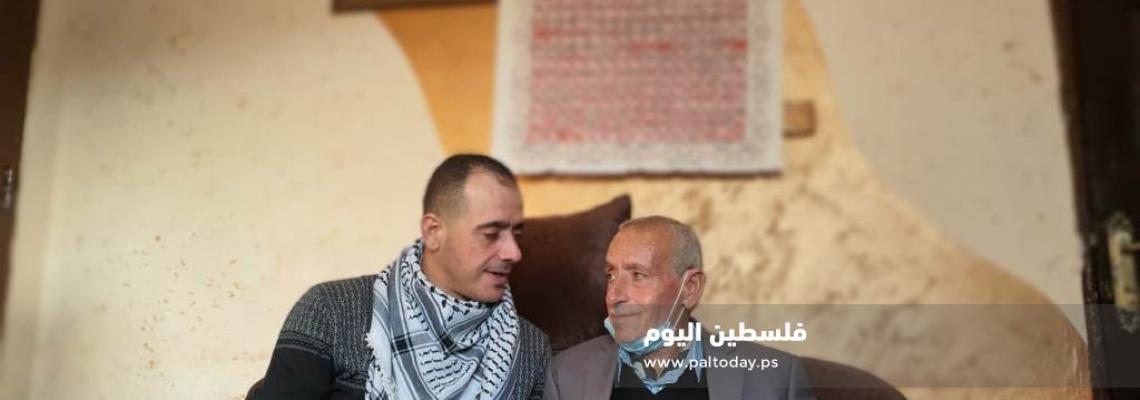 رفح: ‏الحاج سميح قعدان يغلق رزنامة العداد التي أعدها آخر عام من حكم نجله الاسير"عبد الرؤوف"