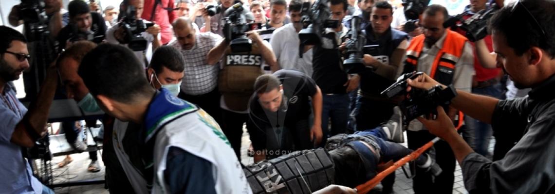 مستشفى الشفاء بغزة تمتلئ بالشهداء والجرحى