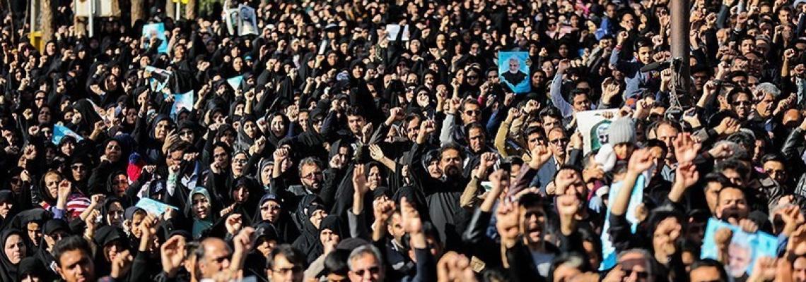 مظاهرات حاشدة في ارجاء الجمهورية الاسلامية تنديداً باغتيال الجنرال قاسم سليماني 