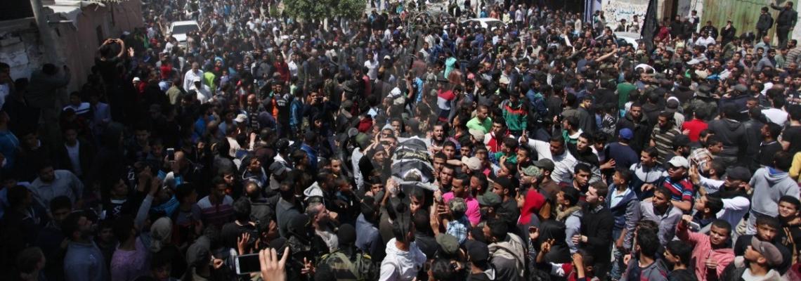 آلاف المواطنين يشيعون جثامين شهداء سرايا القدس الأربعة في رفح