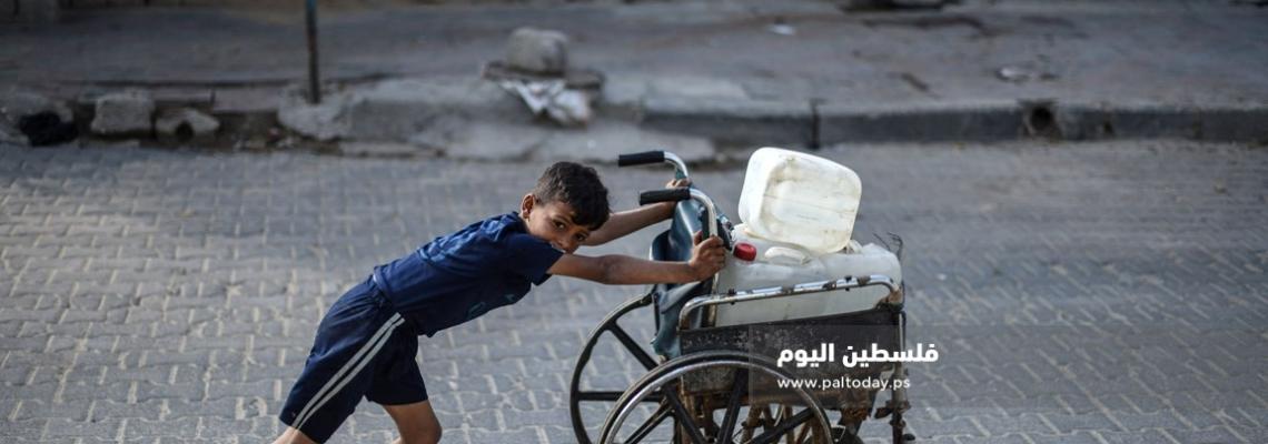 معاناة الغزيون للحصول على مياه صالحة للشرب فى رمضان 