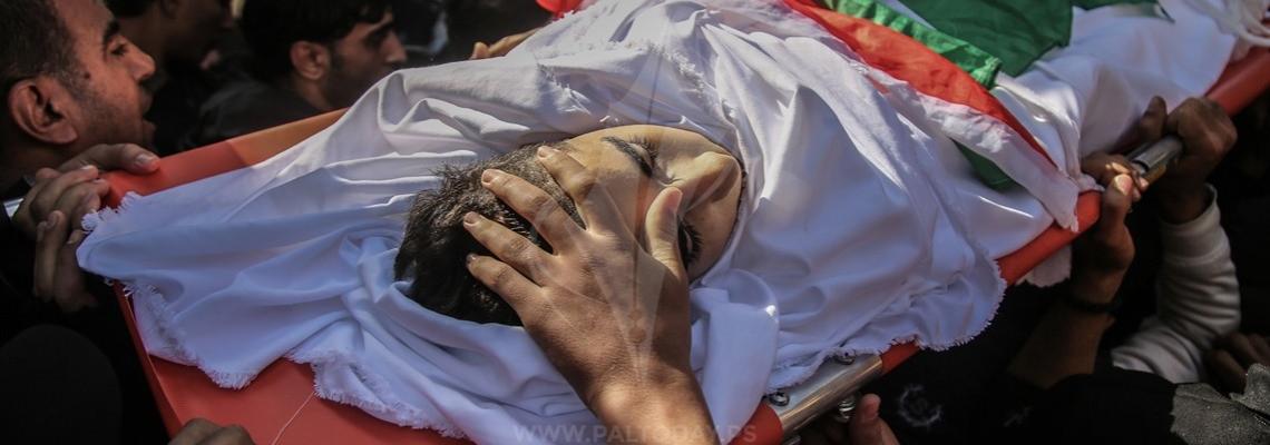 تشيع جثمان الشهيد الطفل محمد الجحجوج الذي استشهد برصاص الاحتلال شرق غزة أمس