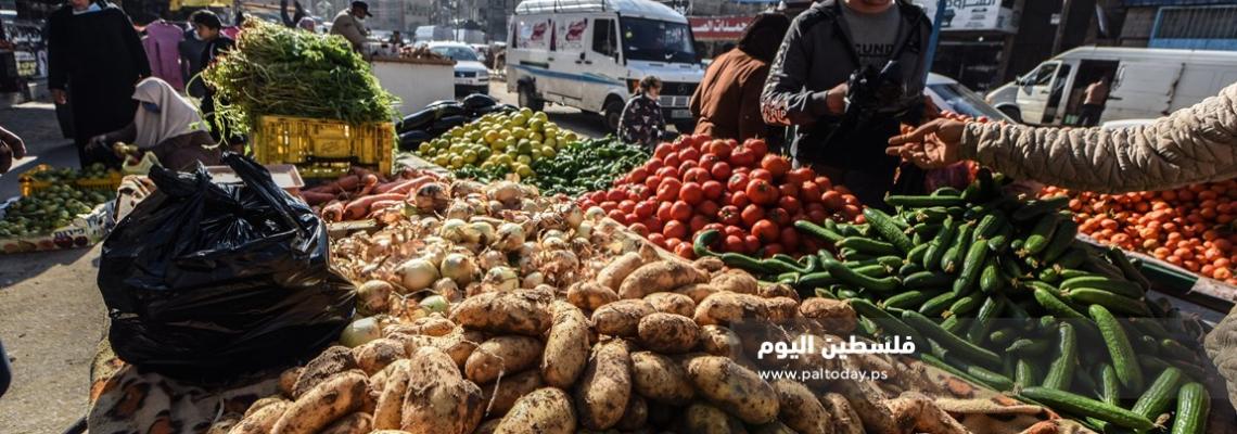 عودة الحياة العامة في مدينة خانيونس بعد يومين من الإغلاق الكامل