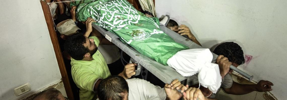 جنازة الشهيد الطفل مؤمن أبو عيادة (15عامًا) بمدينة رفح؛ الذي استُشهد بنيران قناص إسرائيلي شرقي المدينة.