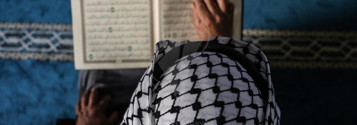 إقامة حلقات ذكر وتلاوة القرآن في المساجد بأول يوم من رمضان