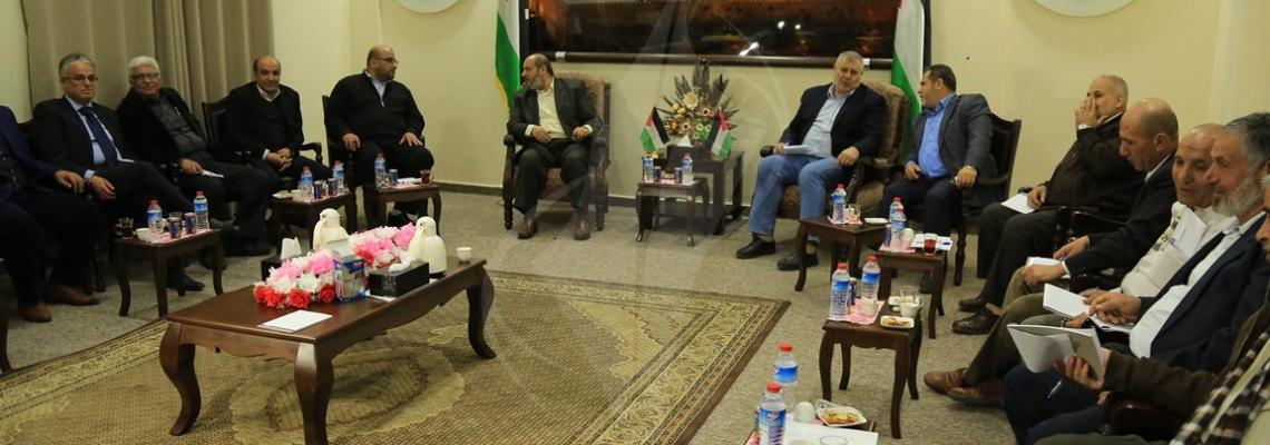 الفصائل الفلسطينية تعقد اجتماعاً لبحث تداعيات المصالحة في أعقاب استهداف موكب الحمد الله