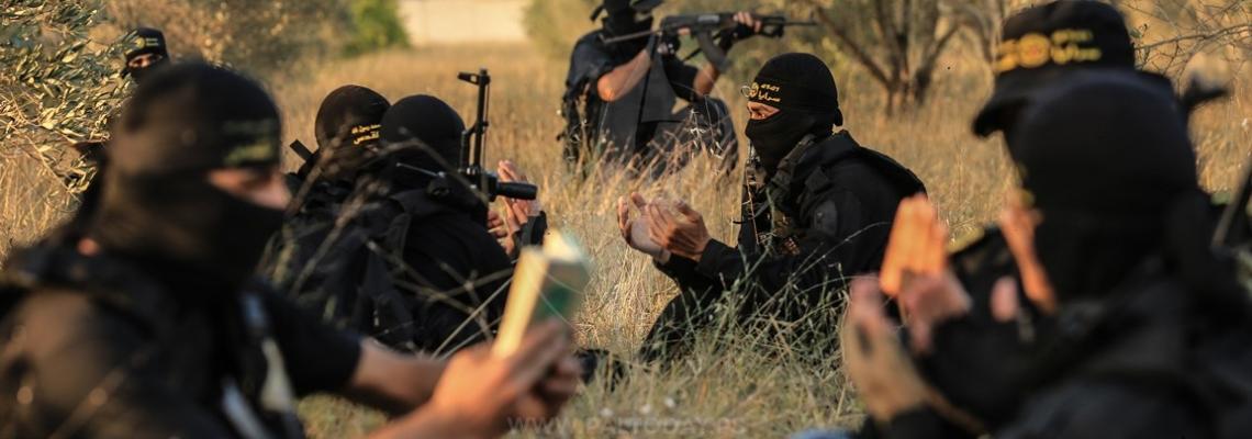 مقاتلون من سرايا القدس يرابطون على الحدود خلال شهر رمضان المبارك