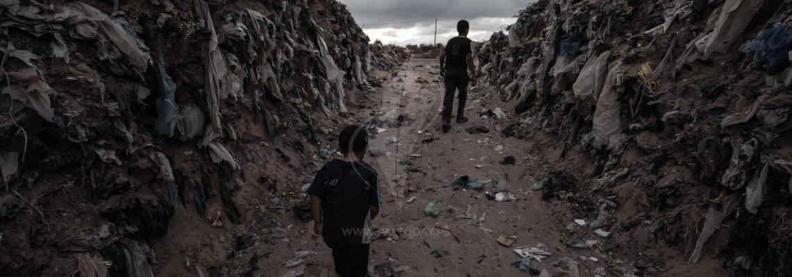 حياة كارثية مليئة بالأمراض يعيشها سكان منطقة "نهر البارد" جنوب القطاع 