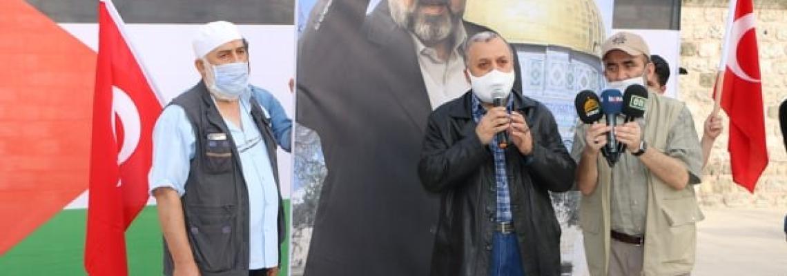 أداء صلاة الغائب على روح فقيد الأمة العربية والإسلامية الدكتور رمضان عبدالله شلح في مسجد الفاتح في اسطنبول