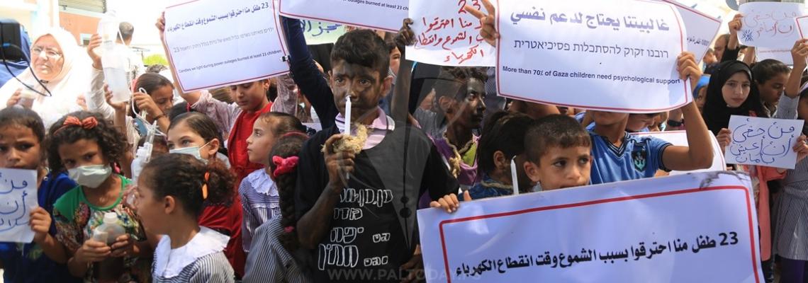 فعالية للأطفال بعنوان"قل لي لماذا" على حاجز بيت حانون