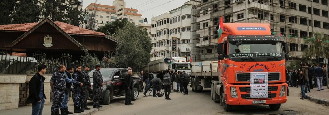 مسيرة شاحنات في قطاع غزة احتجاجاً على الوضع الاقتصادي المتردي