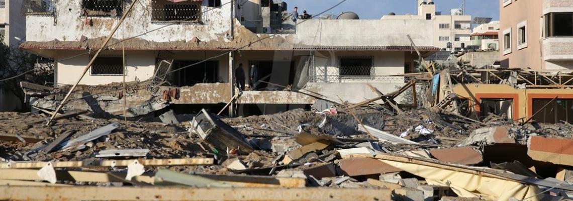 آثار القصف "الإسرائيلي" على مباني سكنية ومدنية في قطاع غزة الليلة