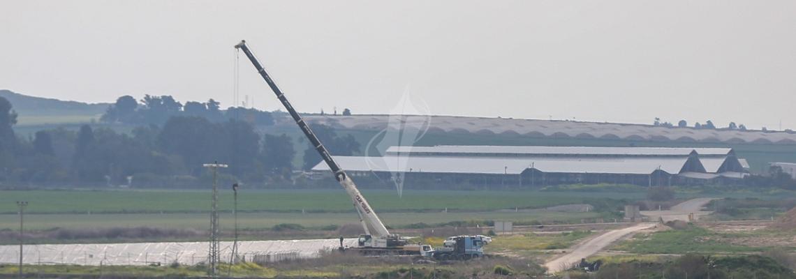 بالصور :الاحتلال يواصل اعمال الحفريات على حدود غزة