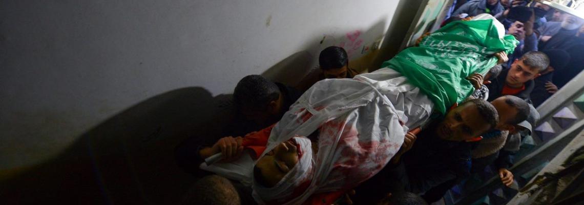 بالصور:تشييع جثمان الشهيد محمد أبو زايد (22) عاماً فى  مخيم البريج وسط القطاع