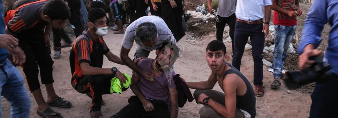 بالصور:مواجهات واصابات مع قوات الاحتلال شرق مخيم البريج "تصوير داوود أبو الكاس"
