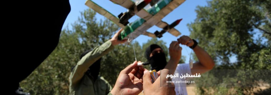 شبان فلسطينيون يستأنفون اطلاق البالونات الحارقة والمتفجرة تجاه المستوطنات الإسرائيلية المحيطة بقطاع غزة