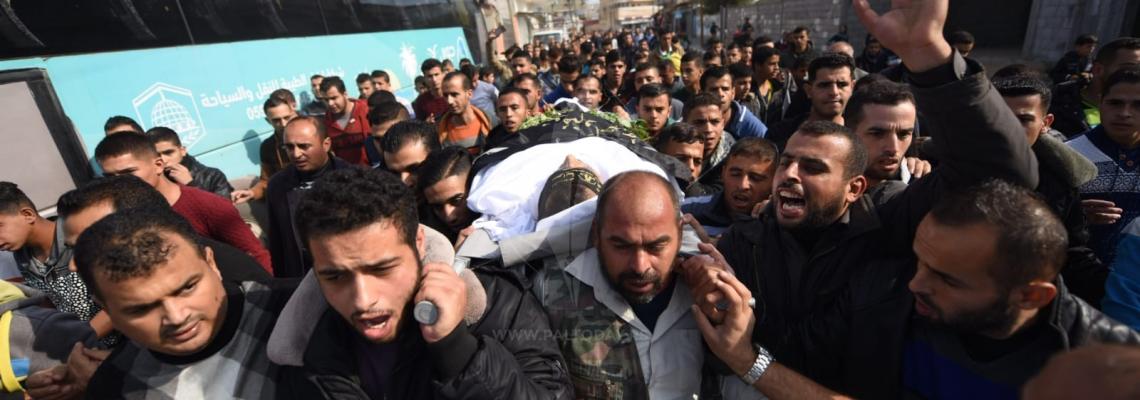 جماهير غفيرة تودع الشهيدين النحال وعبد العال ارتقيا إثر القصف "الإسرائيلي"