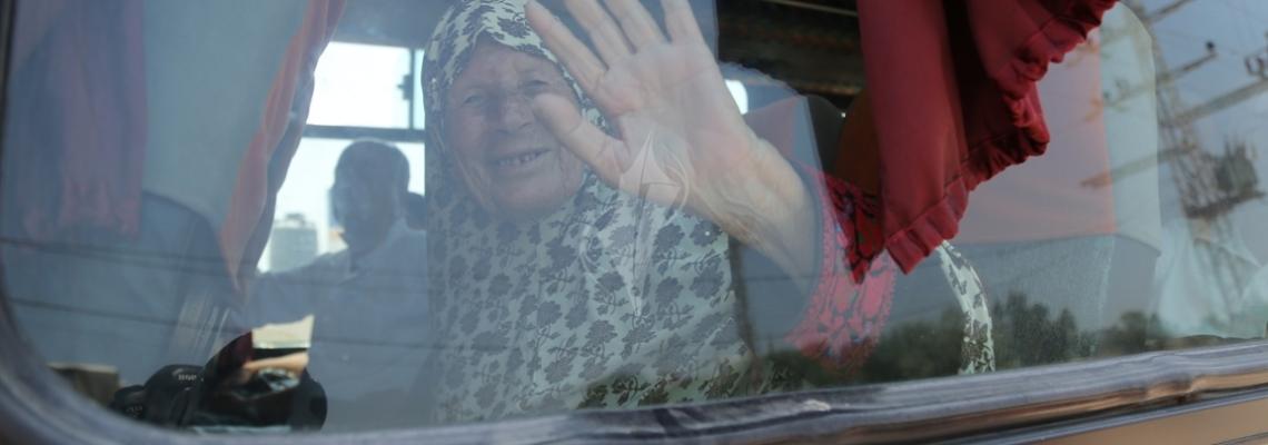 صور: لحظة مغادرة 800 مصل من قطاع غزة للقدس المحتلة لإحياء ليلة القدر في المسجد الأقصى