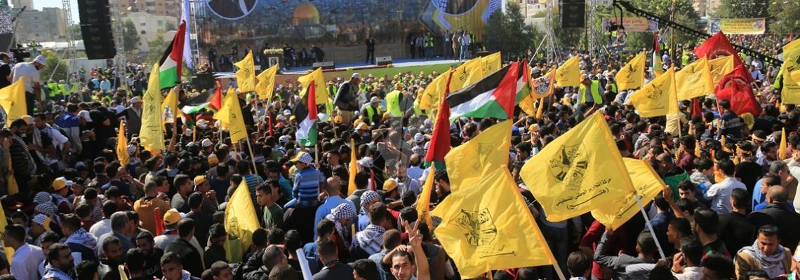 بالصور:الجماهير الفلسطينية تحيي ذكرى 13 لاستشهاد الزعيم الراحل ياسر عرفات