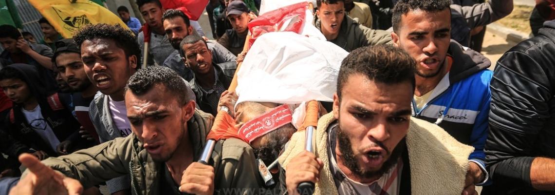 دير البلح: جماهير غفيرة تشيع جثمان الشهيد أحمد عمر عرفة