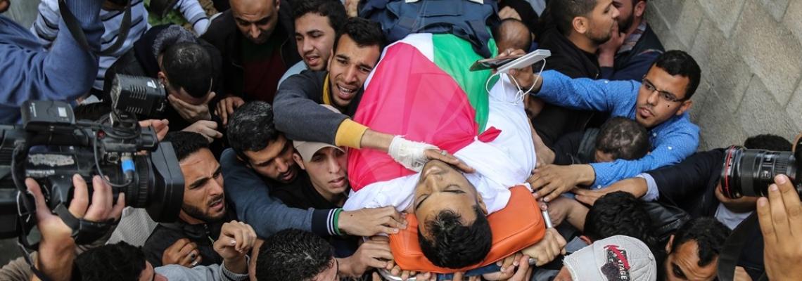تشييع جثمان الصحفي ياسر مرتجى في غزة