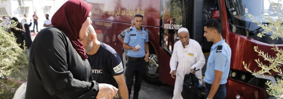 اريحا - حجاج فلسطين يبدأون بالعودة الى أرض الوطن