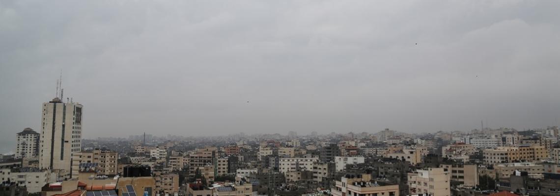 مشاهد متنوعة من المخفض العميق الذي يضرب قطاع غزة