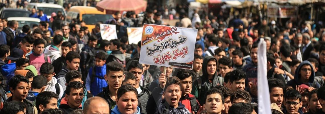 وقفة للفصائل وطلاب مدارس الأونروا بمخيم جباليا رفضاً لقرار ترامب 