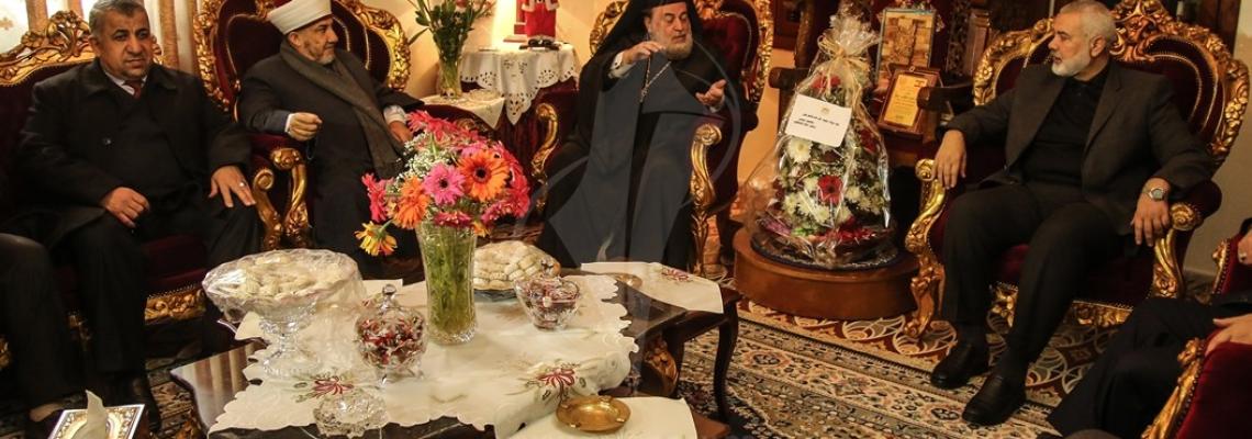 هنية خلال تهنئته للطائفة المسيحية بغزة بعيد الميلاد
