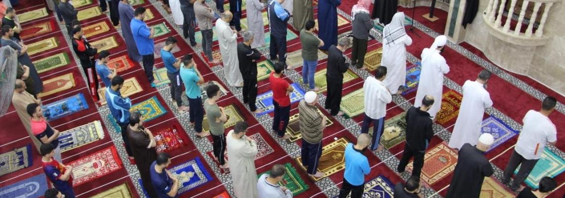 استئناف الصلاة في مساجد قطاع غزة بعد توقفها 70 يوماً بسبب جائحة كورونا