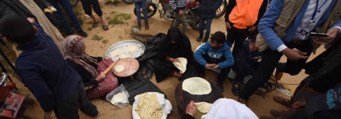 آلاف الفلسطينيون يشاركون في إحياء الذكرى الـ 43 ليوم الأرض والأولى لمسيرة العودة