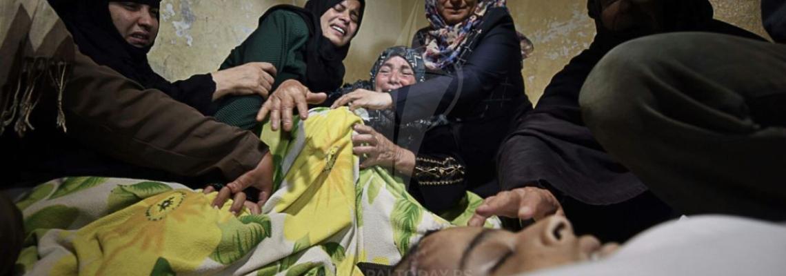 جماهير غفيرة تودع جثمان الشهيد الأصم تحرير وهبة في مدينة خانيونس