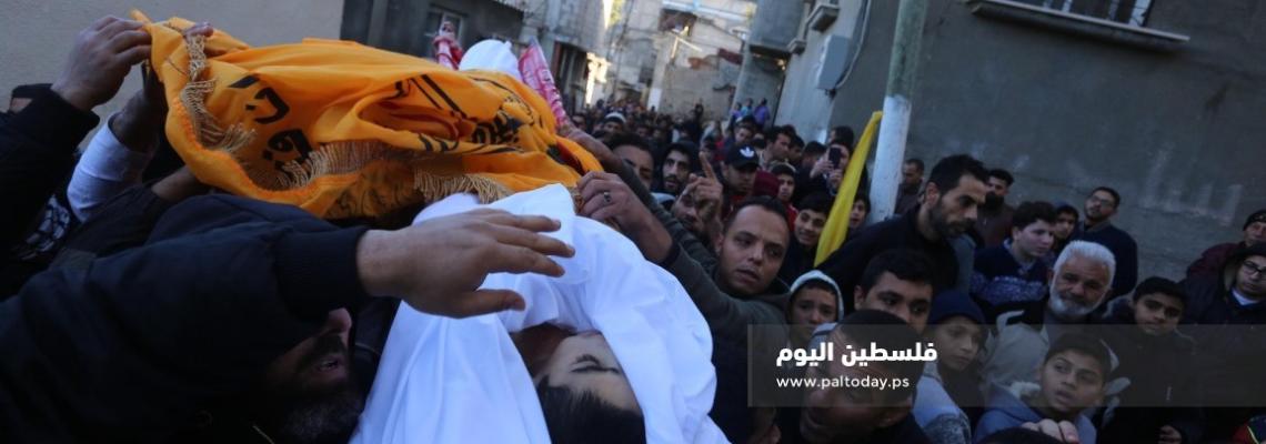 جنازة الشهيد الفتى علاء هاني حمادة العباسي 15 عاماً متأثر باصابته السابقة في مسيرات العودة جنوب قطاع غزة