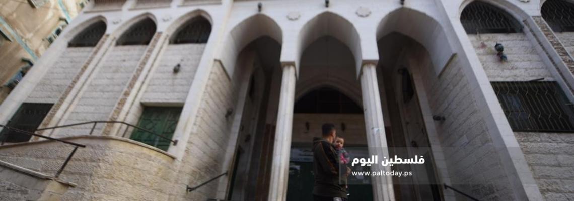 لمواجهة كورونا . إغلاق المساجد والكنائس فى غزة 