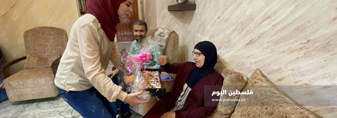 رغم تضييق الاحتلال.. فرحة عارمة في بيوت أوائل الضفة المحتلة