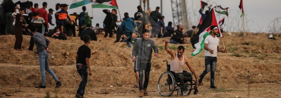 جماهير غفيرة تشارك في مسيرات العودة شرق قطاع غزة رغم تهديدات الاحتلال 