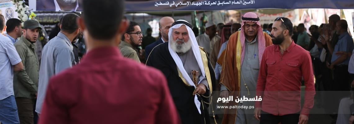 عشائر وأعيان قطاع غزة تؤم بيت عزاء الراحل القائد د. رمضان شلّح.