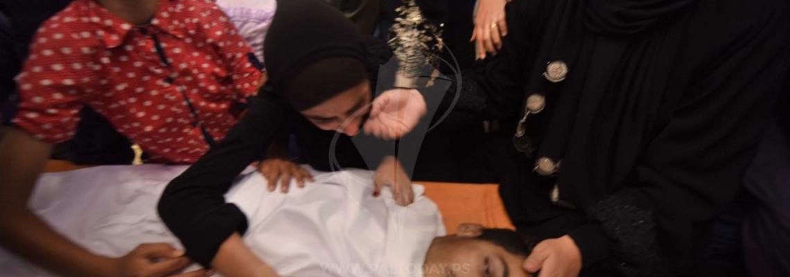 من وداع الشهيد الطفل صهيب الكاشف فى مدينة خانيونس