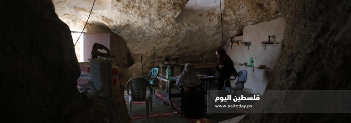 عائلة الطفلة ماريا عمارنة من قرية فراسين غرب جنين، مهددة بالترحيل من قبل الاحتلال بعد انتهاء المهلة المحددة لهدم الكهف الذي تعيش فيه