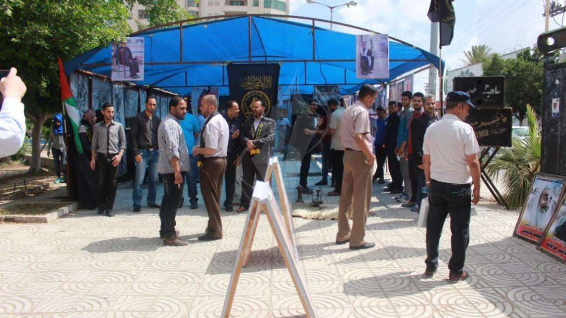 الرابطة الاسلامية تنظم معرض صور بذكري النكبة عند رمزون الجامعات بغزة
