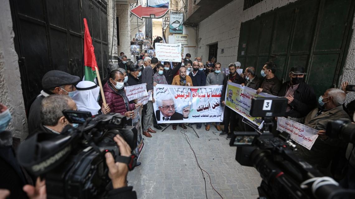 اعتصام للجنة الأسرى المحررين في قطاع غزة للمطالبة باستعادة حقوقهم