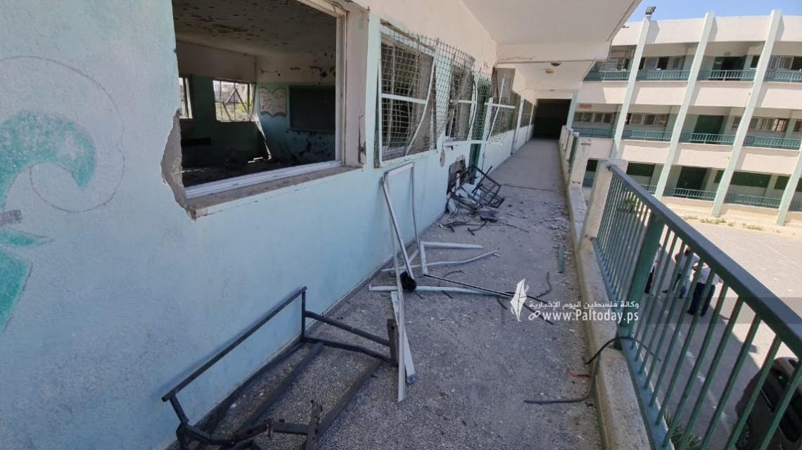 بالصور:"التربية والتعليم" في غزة تنظم جولة ميدانية للصحفيين والنشطاء على المدارس المتضررة خلال العدوان الاسرائيلي على القطاع