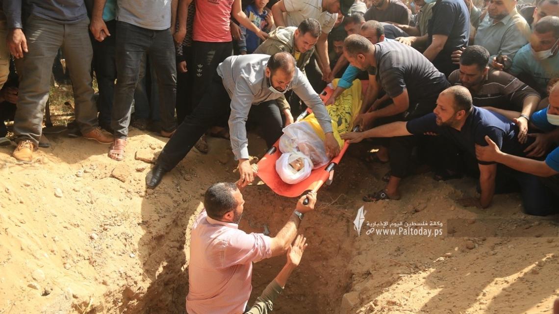 تشيع جثمان الشهيد الطفل حسين حمد من مدينة بيت حانون شمال قطاع غزة