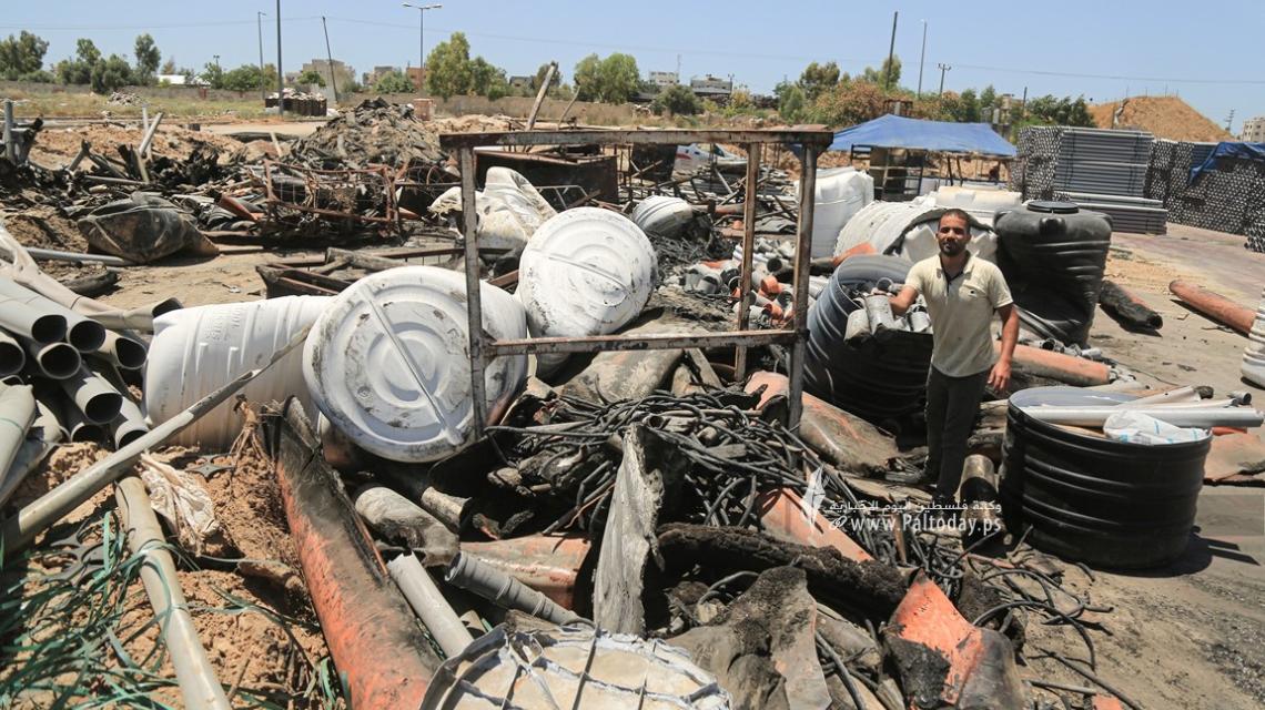 بالصور: آثار القصف الصهيوني خلال عدوانه الأخير  للمنطقة الصناعية شرق مدينة غزة