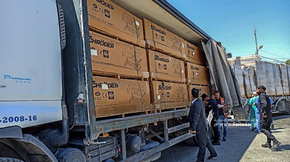 الاحتلال يعيد فتح معبر كرم ابو سالم التجاري مع قطاع غزة